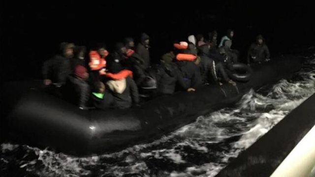 Yunanistan’ın ölüme ittiği düzensiz göçmenler kurtarıldı