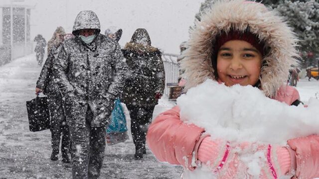 İstanbul’da yoğun kar alarmı! Yağış başladı, okullar tatil olacak mı?